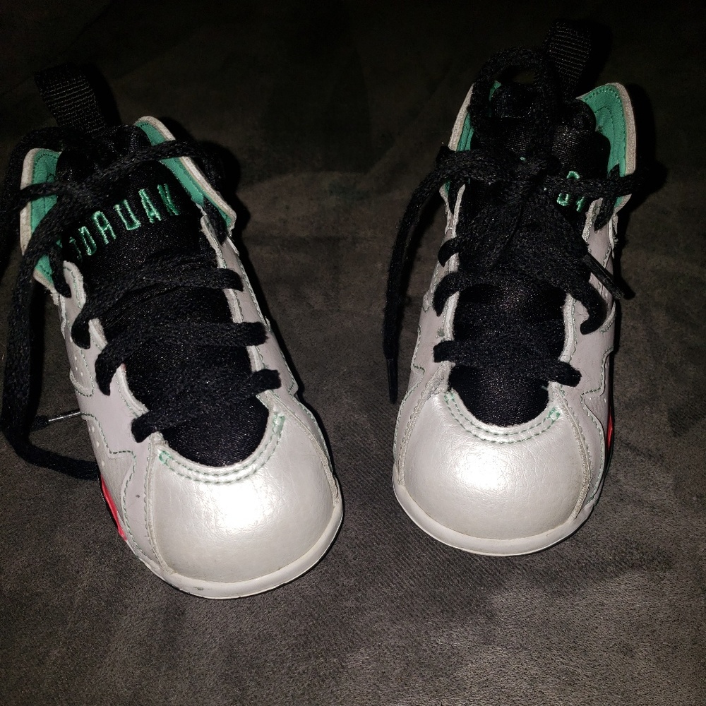 Jordan Retro 7 Verde Deadstock